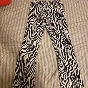 Zebra Flare Leggings